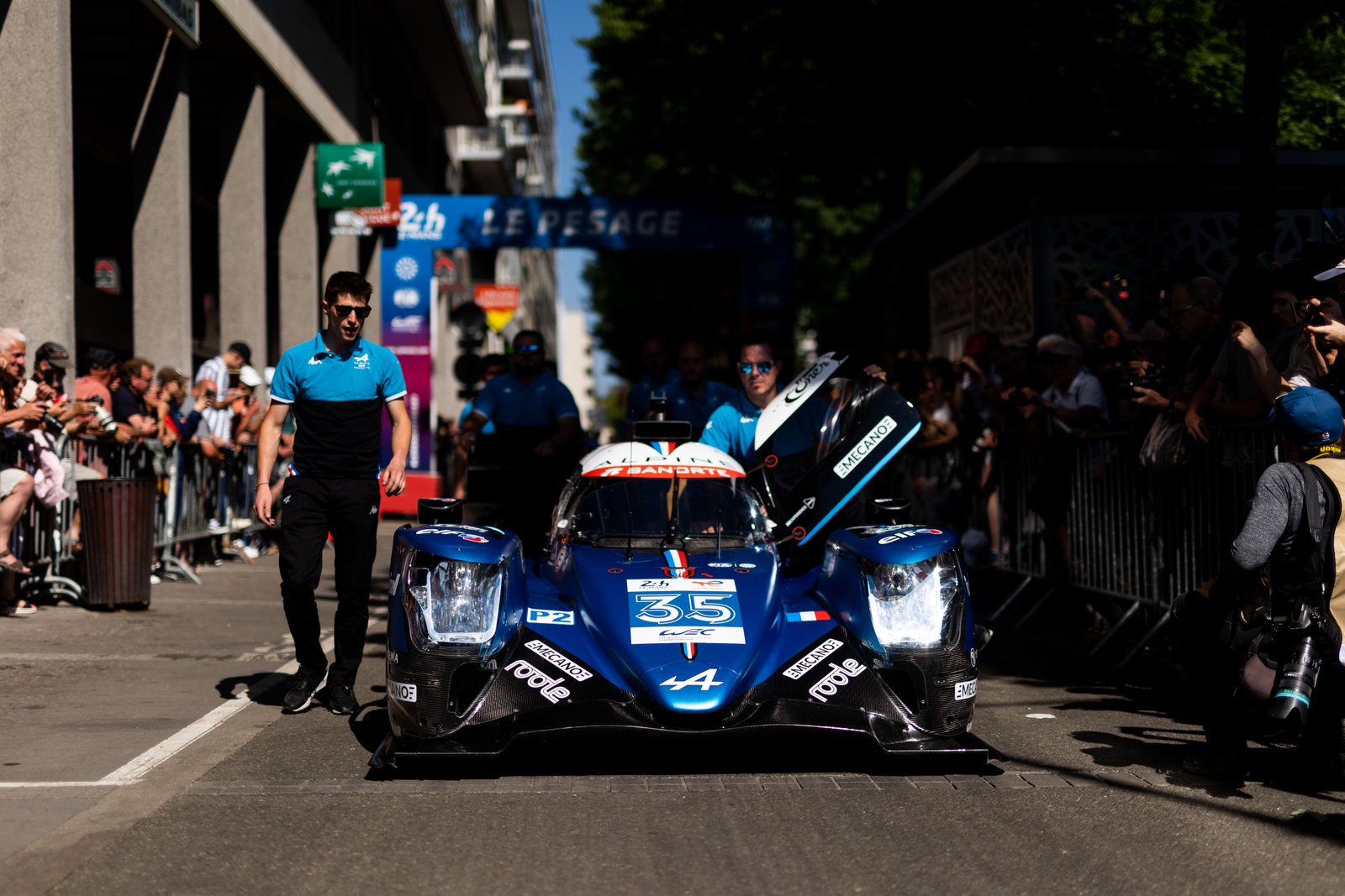 Alpine A470 2023 Le Mans comm1 2