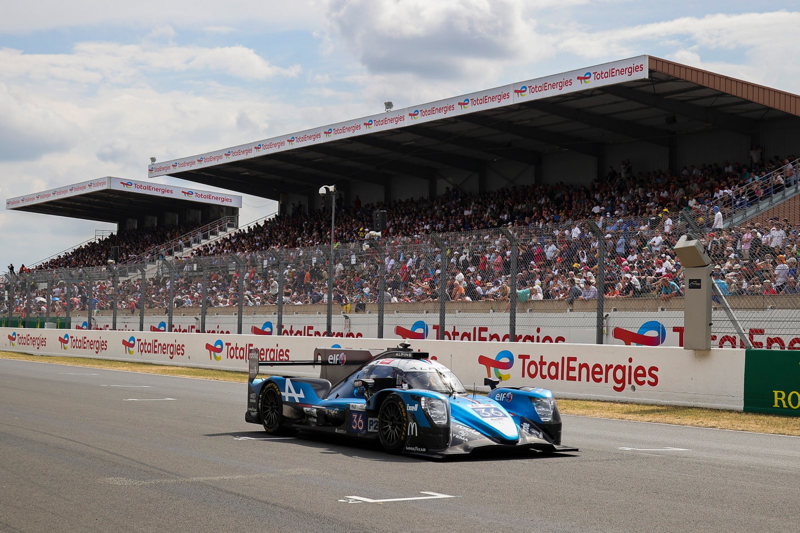 Alpine A470 2023 Le Mans comm3 2