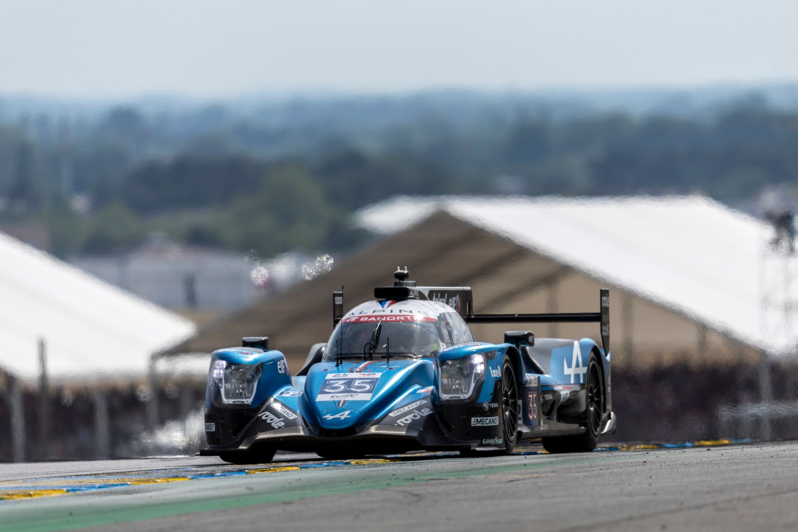 Alpine A470 2023 Le Mans comm3 4