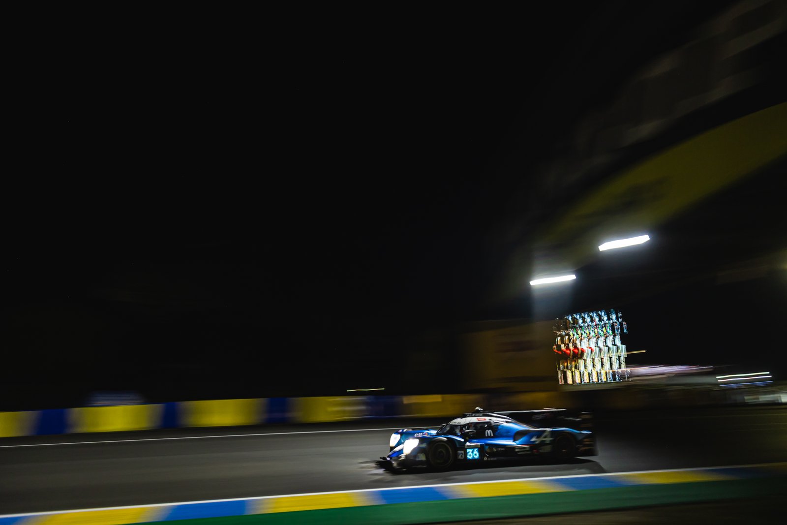 Alpine A470 2023 Le Mans comm4 4