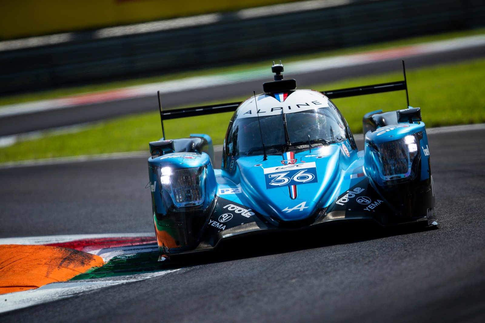 Alpine A470 comm1 1
